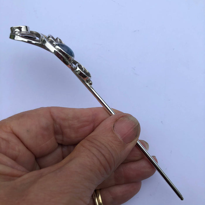 Silver curl hair pin